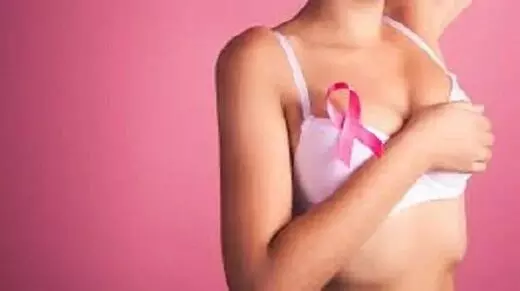 Breast Cancer : 20 से 30 के बीच है एज तो हो जाएं अलर्ट…कम उम्र में भी हो सकता है ब्रेस्ट कैंसर…ये हैं लक्षण