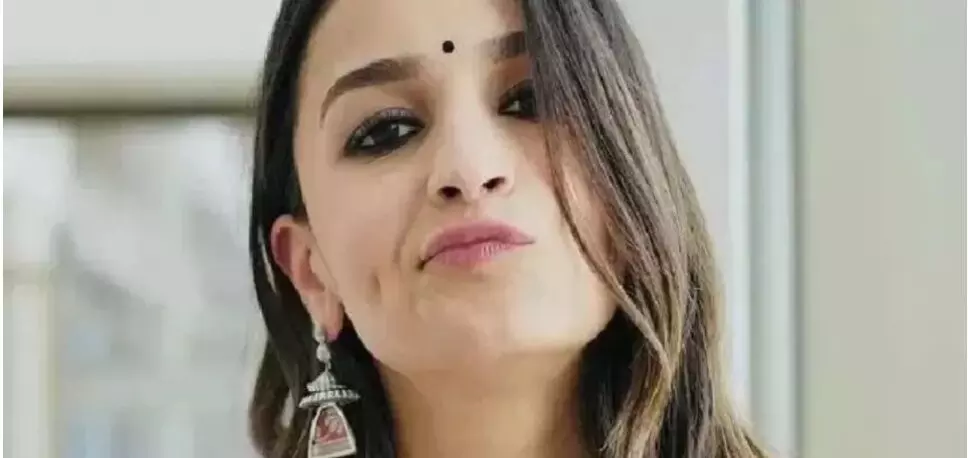 Alia Bhatt : नशे की हालत में अजीब हरकतें करती थीं आलिया भट्ट, लोगों ने किया जमकर ट्रोल...आलिया ने कही ये बात