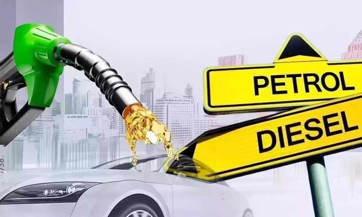 Petrol Diesel Price Today: जारी हुई पेट्रोल-डीजल की कीमत, जानें लेटेस्ट रेट