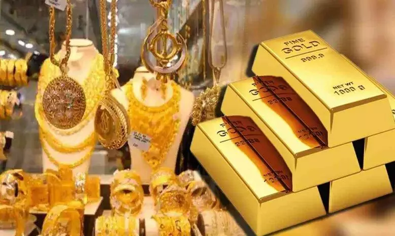 Gold Silver Price Today: नवरात्रि में लगातार महंगा हो रहा गोल्ड, चांदी की रफ्तार थमी, जानें लेटेस्ट भाव