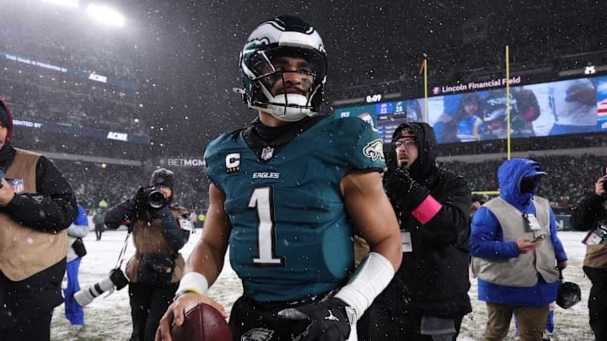 NFL Playoff Odds Eagles Lead, Commanders Face Long Odds in Super Bowl