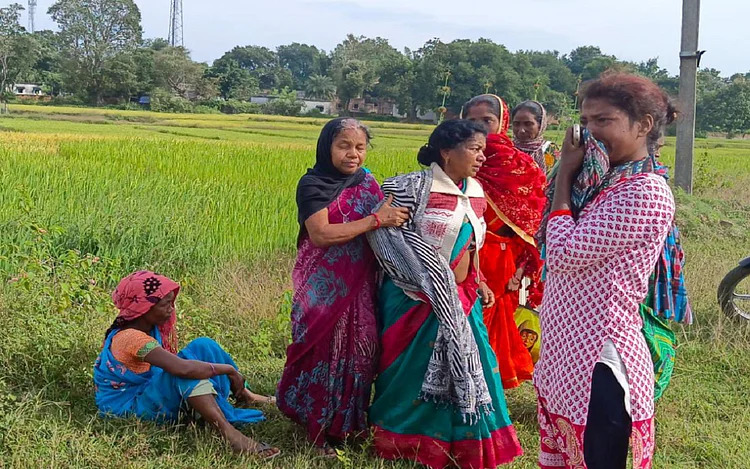 दीपावली पर डबल मर्डर : ग्राम प्रधान व उसके भाई समेत दो की हत्या.... हॉकी मैच देखकर लौटने के दौरान हुई वारदात, इलाके में सनसनी