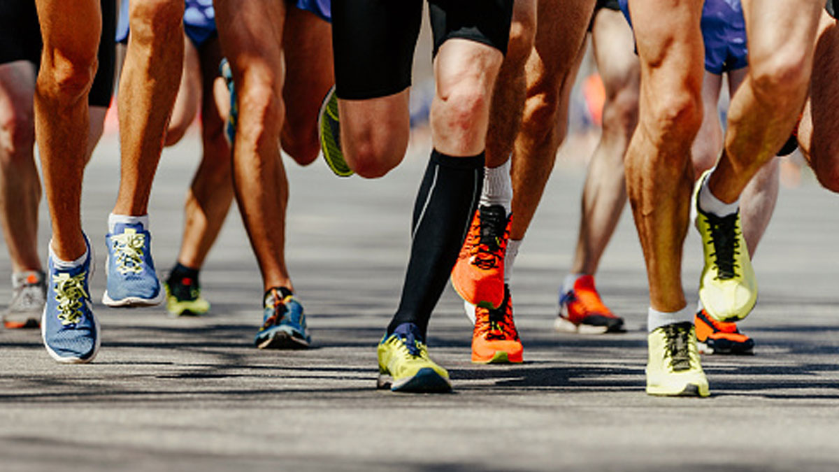 वाह रे नियम!  झारखंड में उत्पाद सिपाही के लिए 10KM दौड़, बिहार में सिर्फ 1.6 KM में होता है चयन, गुस्साये अभ्यर्थी बोले, नेताओं को भी टिकट के लिए 10 किमी दौड़ाओ