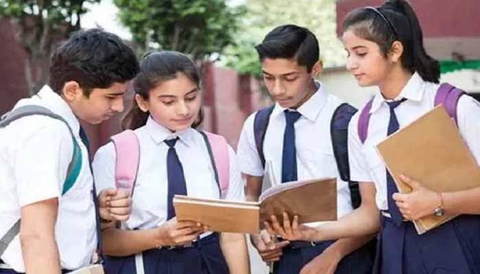 10वीं-12वीं के पाठ्यक्रम में बदलाव : NCERT की किताबों से ये पाठ हटाये गये, जानिये नया सिलेबस, छात्रों को अब किन-किन पाठों को नहीं पढ़ना होगा..