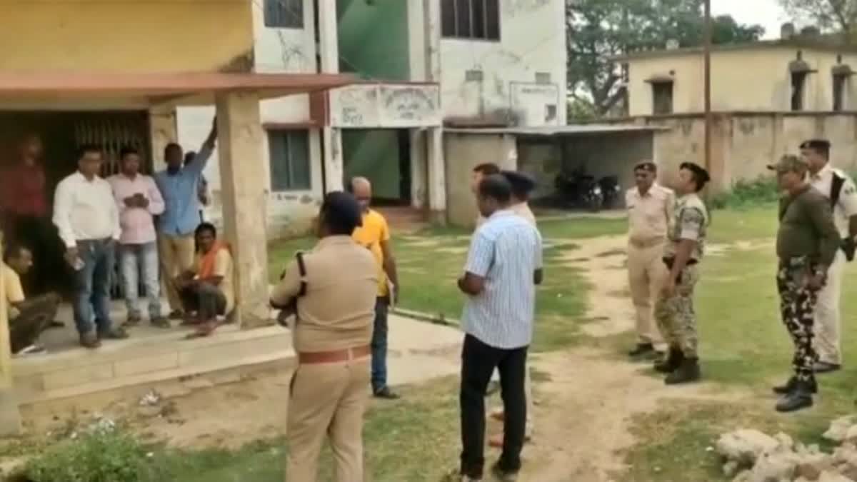 सोता रहा होमगार्ड जवान: चोरी हो गई राइफल और गोली, पुलिस महकमे में हड़कंप