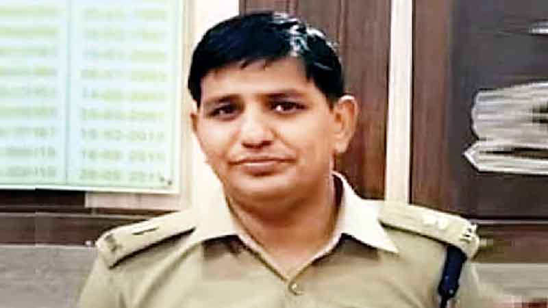 IPS बर्खास्त : कारोबारी की आत्महत्या मामले में बड़ी कार्रवाई, IPS की बर्खास्तगी के साथ-साथ 2014 बैच के IPS लिस्ट से नाम भी हटाया