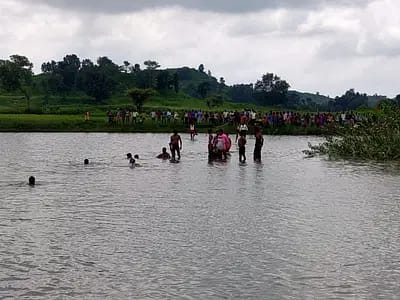 5 बच्चियों की मौत: झारखंड में करमा डाली विसर्जन करने के दौरान डूबने से पांच बच्चों की मौत