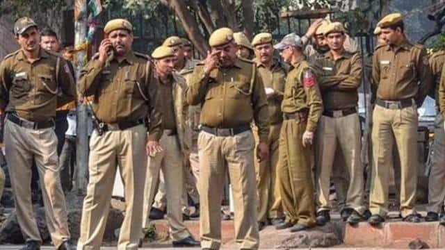 50 साल पूरी कर चुके पुलिसकर्मी को किया जायेगा रिटायर, मुख्यमंत्री के आदेश पर मचा हड़कंप