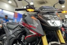 Honda Hornet: कमाल के माइलेज के साथ मार्केट में मचायेगी तहलका Honda Hornet 2.0 की धाकड़ बाइक