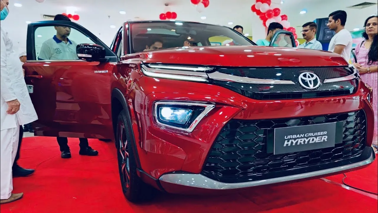 शानदार look और मजबूत फीचर्स के साथ launch हुई दमदार इंजन वाली Toyota Urban Cruiser Hyryder की SUV कार