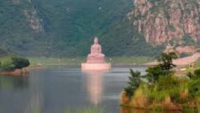 Tourist Spots: क्या आपको भी 10,000 में करनी है विदेश की सैर? तो पहुंच जाए यहाँ...खूबसूरत नजारे देख नहीं करेगा वापस जाने का मन..