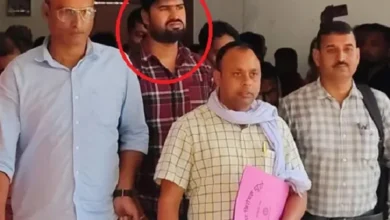 झारखंड : साहब की 'काली कमाई' का अंत...साहेबगंज के नए MO नंदन कुमार घूस लेते गिरफ्तार...नोट गिनते ही पहुंची ACB