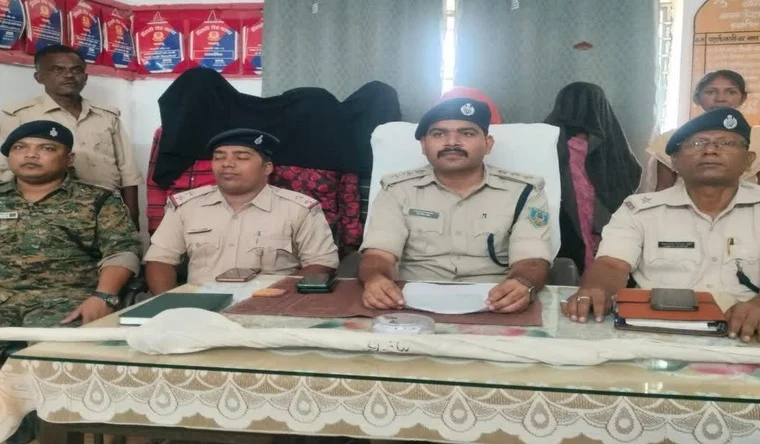 अंधविश्वास में युवक की टांगी से हत्या, चाचा-चाची समेत 5 गिरफ्तार